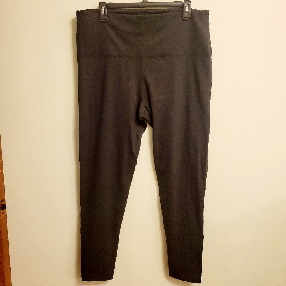 Free Label Black Movement Robson Tight 2X